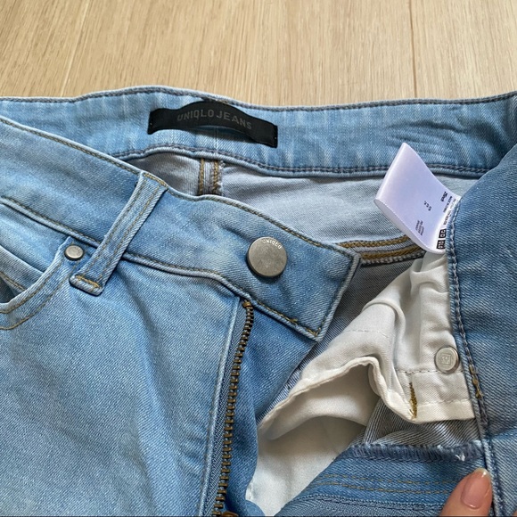 Uniqlo Light Blue Distressed Skinny Jeans Stretchy - Picture 8 of 9